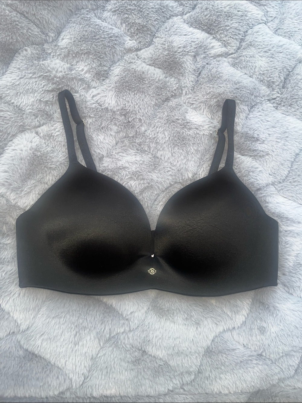 Victoria's Secret Black Smooth Molded Wireless Bra